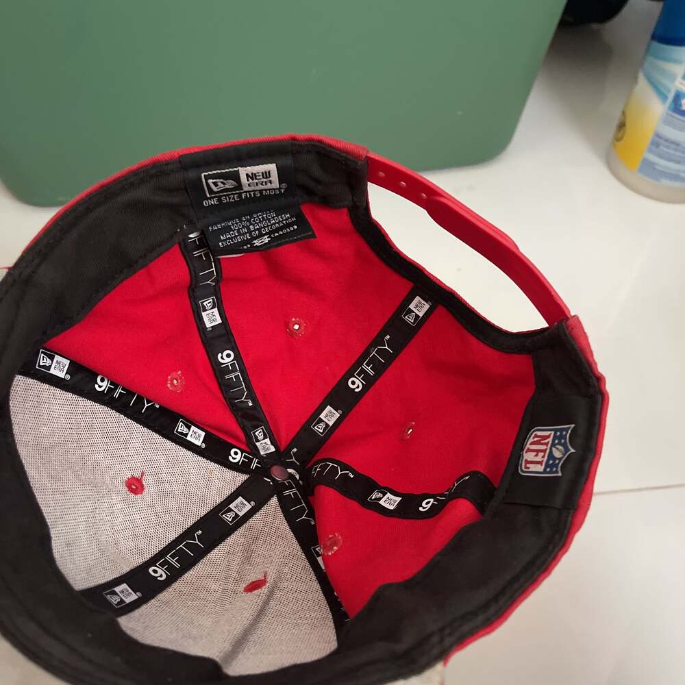 New Era Tampa Bay Buccaneers 9FIFTY Snapback Hat Red NFL Team Headwear - Picture 5 of 5